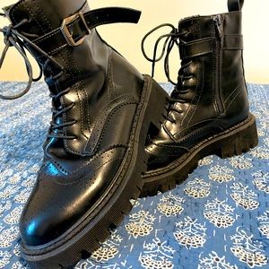 Black Oxford stitch boots